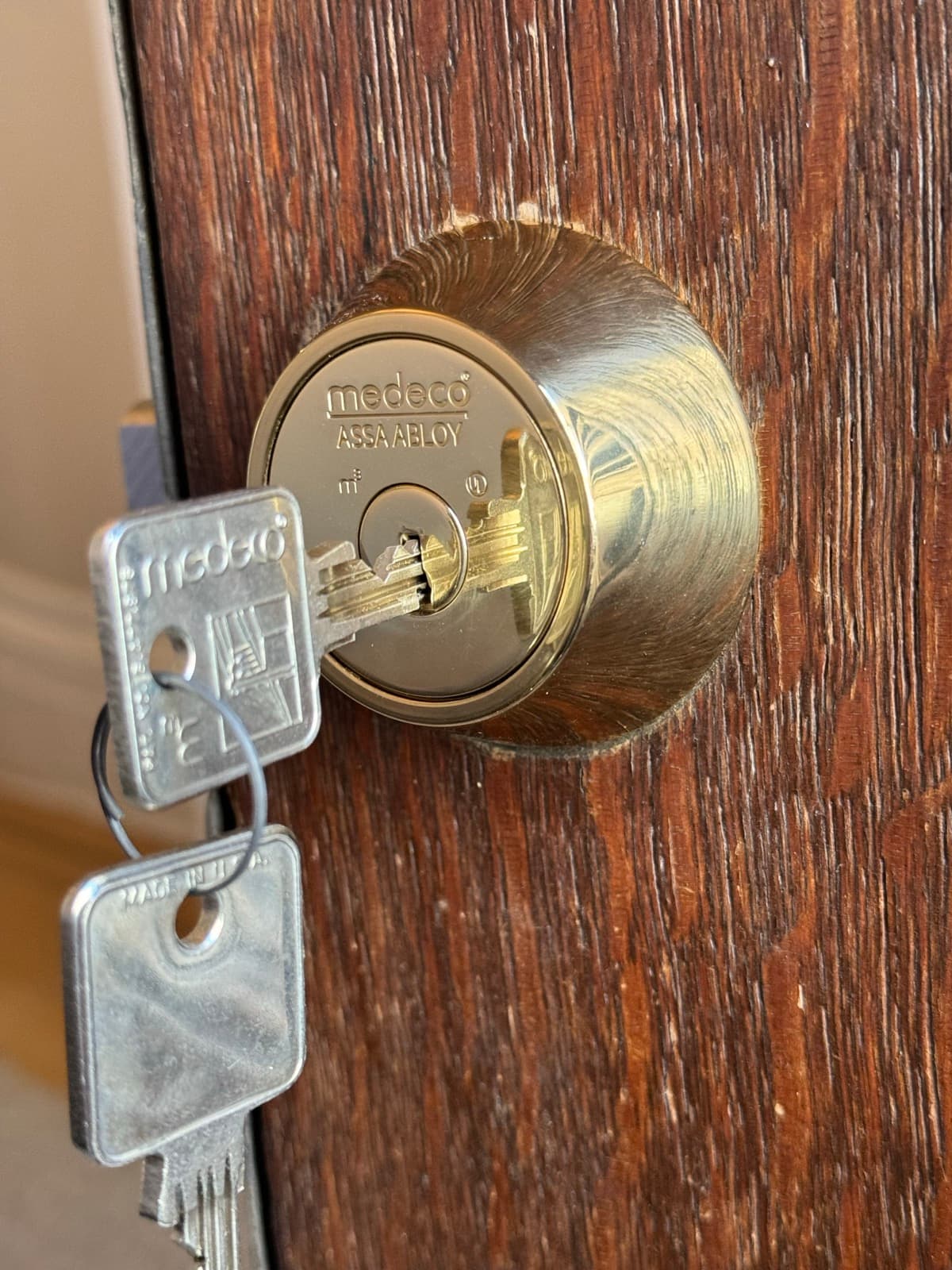Access control wiring, storefront door